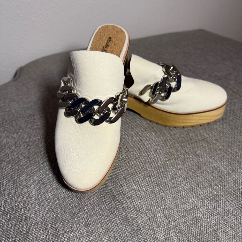 Kelsi Dagger White Leather Chain-Accent Mules